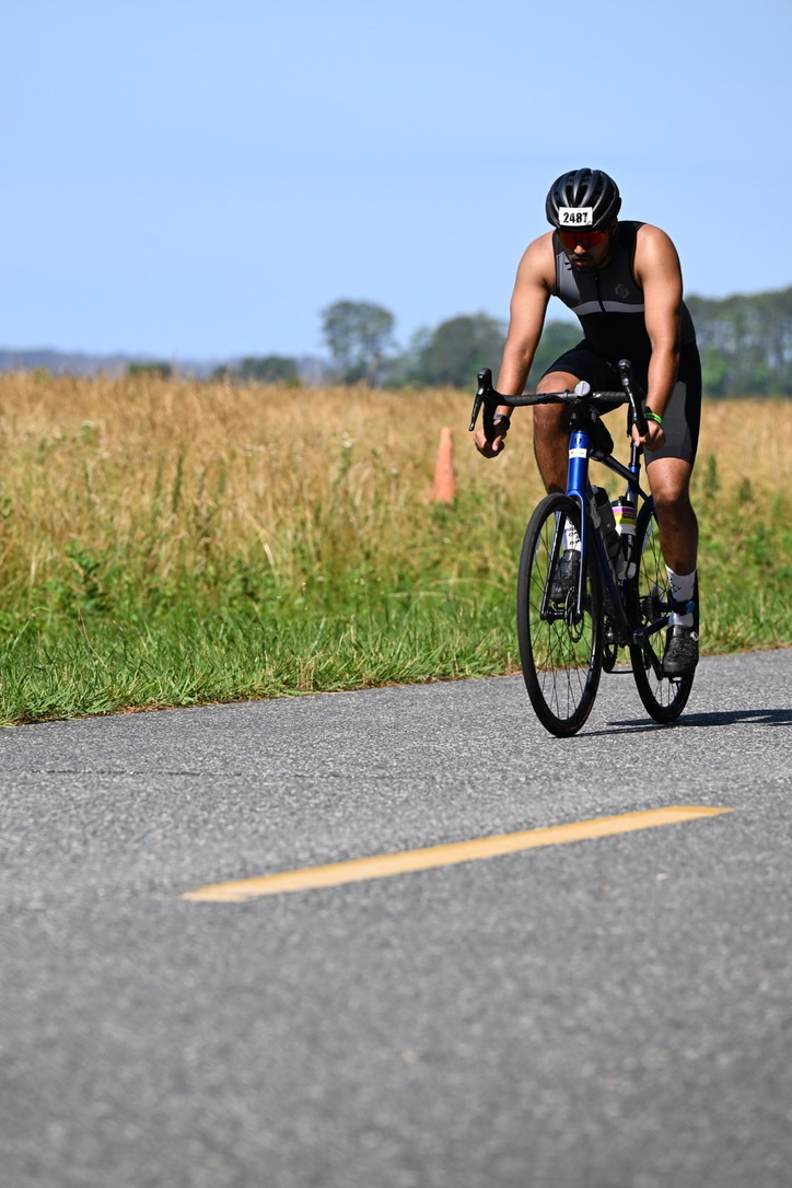 Ahan Shah competing in a cycling race